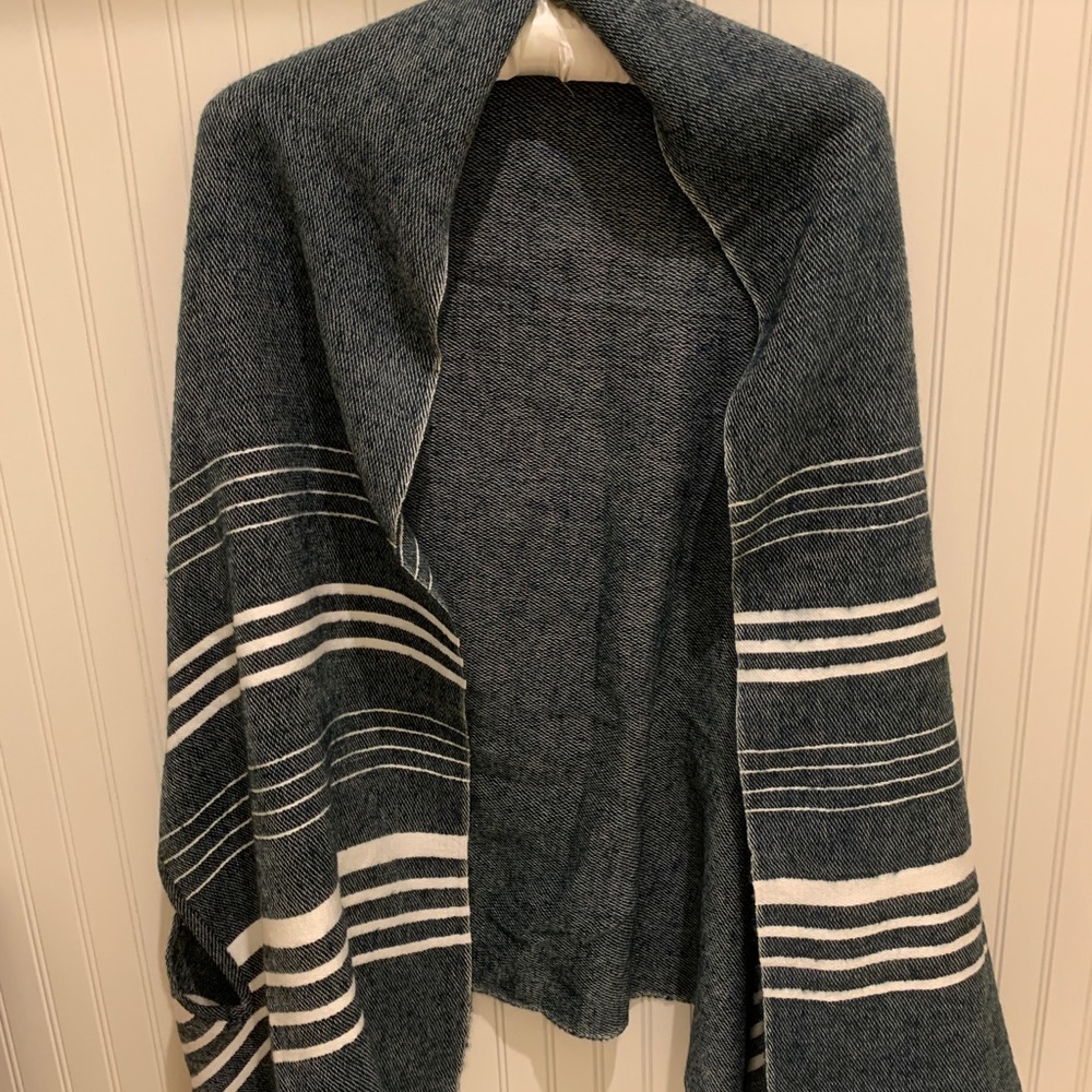 Poncho/Shaw